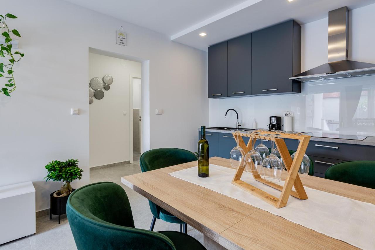 Ferienwohnung Apartman Angel Zadar Exterior foto