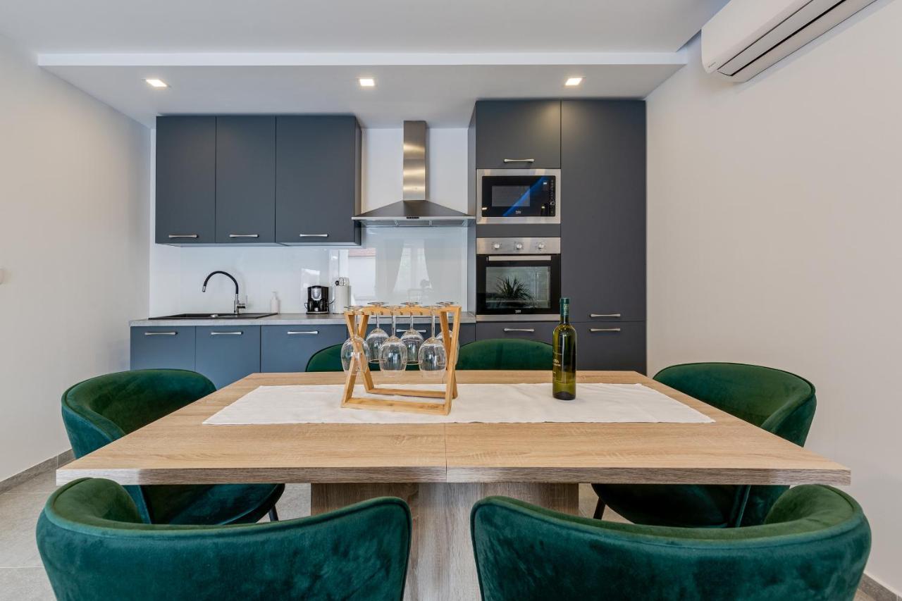 Ferienwohnung Apartman Angel Zadar Exterior foto