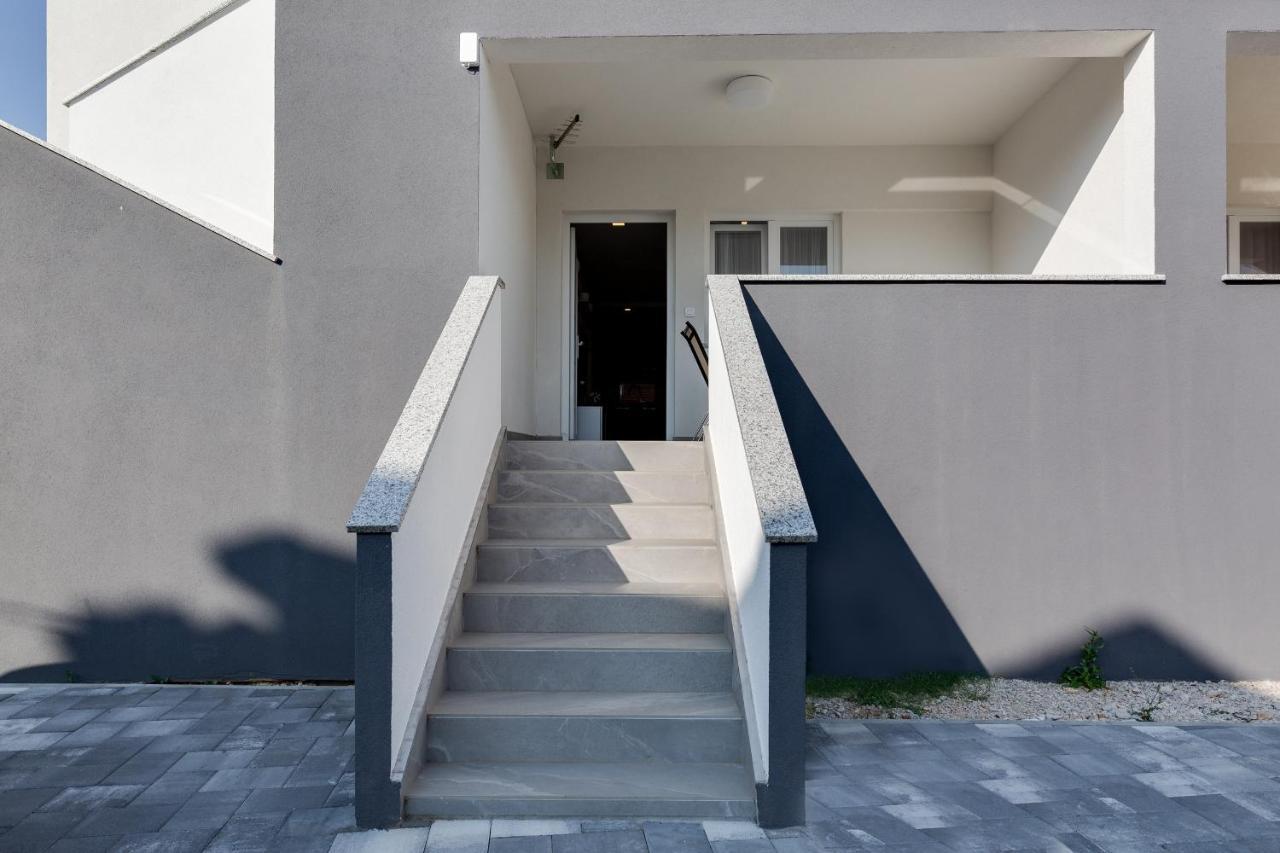 Ferienwohnung Apartman Angel Zadar Exterior foto